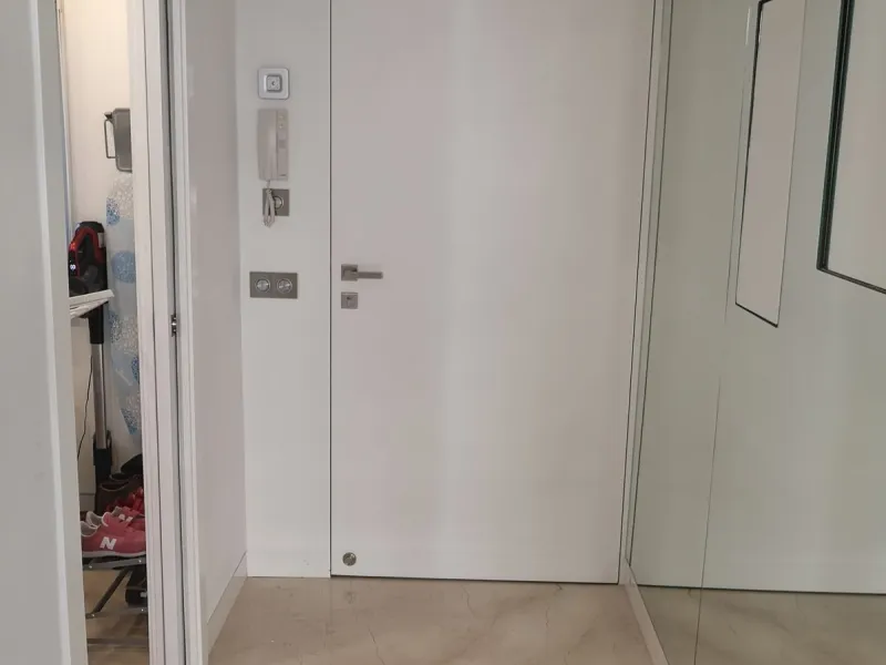 House - Semi-Detached House в продаже в Estepona, Málaga. В доме 4 спален и 3 ванных комнат. Площадь дома 181 м²