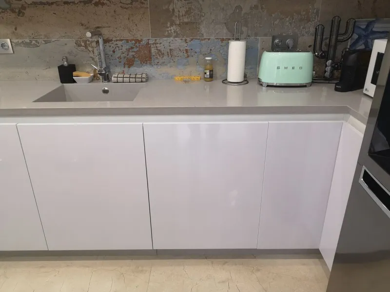 House - Semi-Detached House в продаже в Estepona, Málaga. В доме 4 спален и 3 ванных комнат. Площадь дома 181 м²