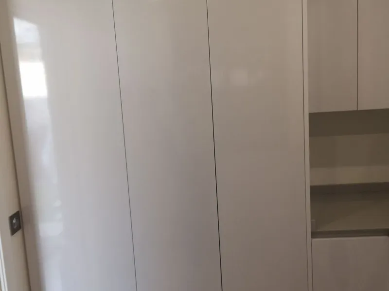 House - Semi-Detached House в продаже в Estepona, Málaga. В доме 4 спален и 3 ванных комнат. Площадь дома 181 м²