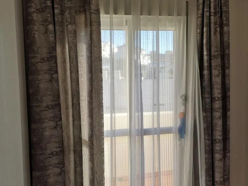 House - Semi-Detached House в продаже в Estepona, Málaga. В доме 4 спален и 3 ванных комнат. Площадь дома 181 м²