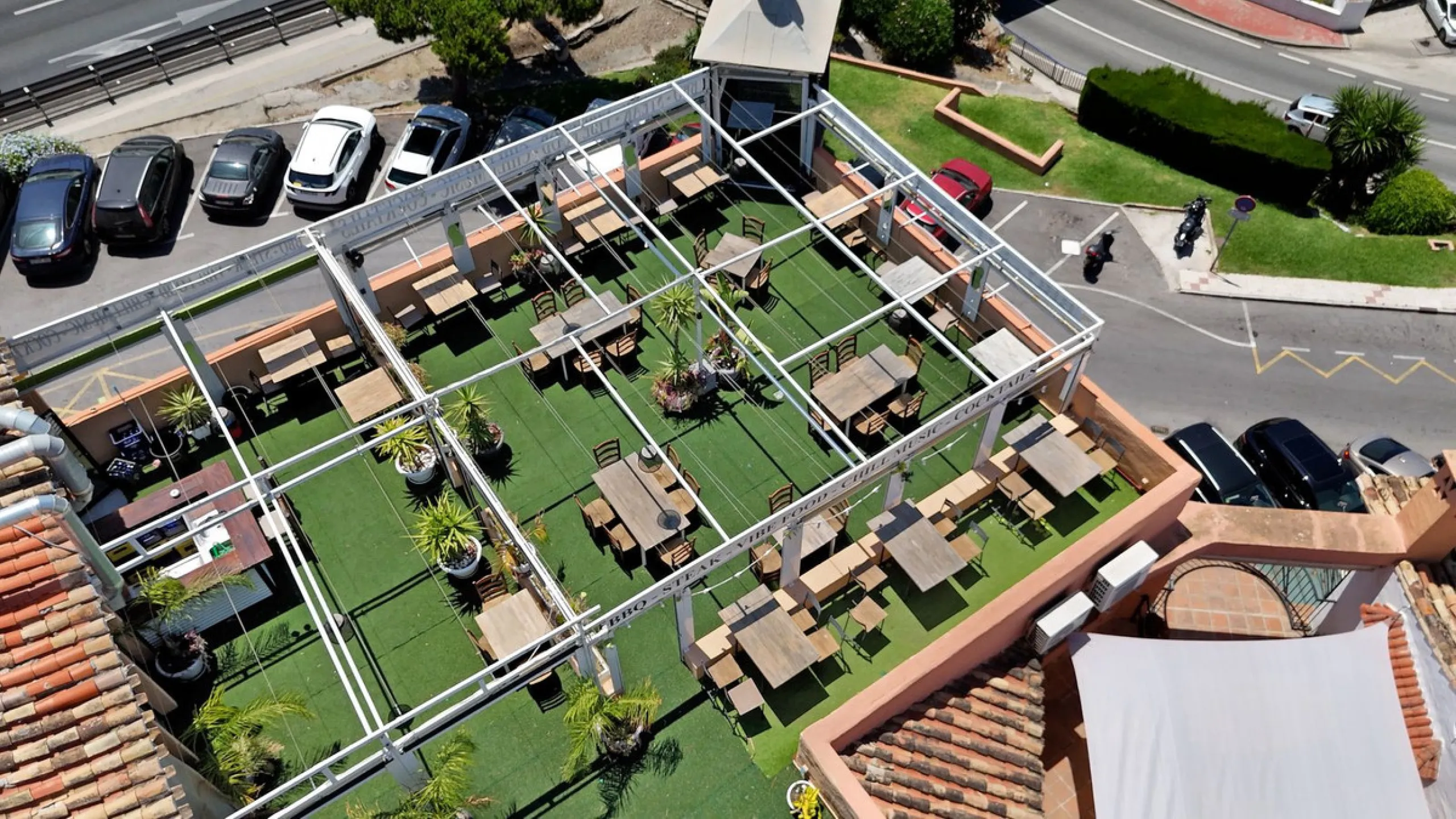 Fantastic Restaurant for Sale with Panoramic Views in a Sought-After Area