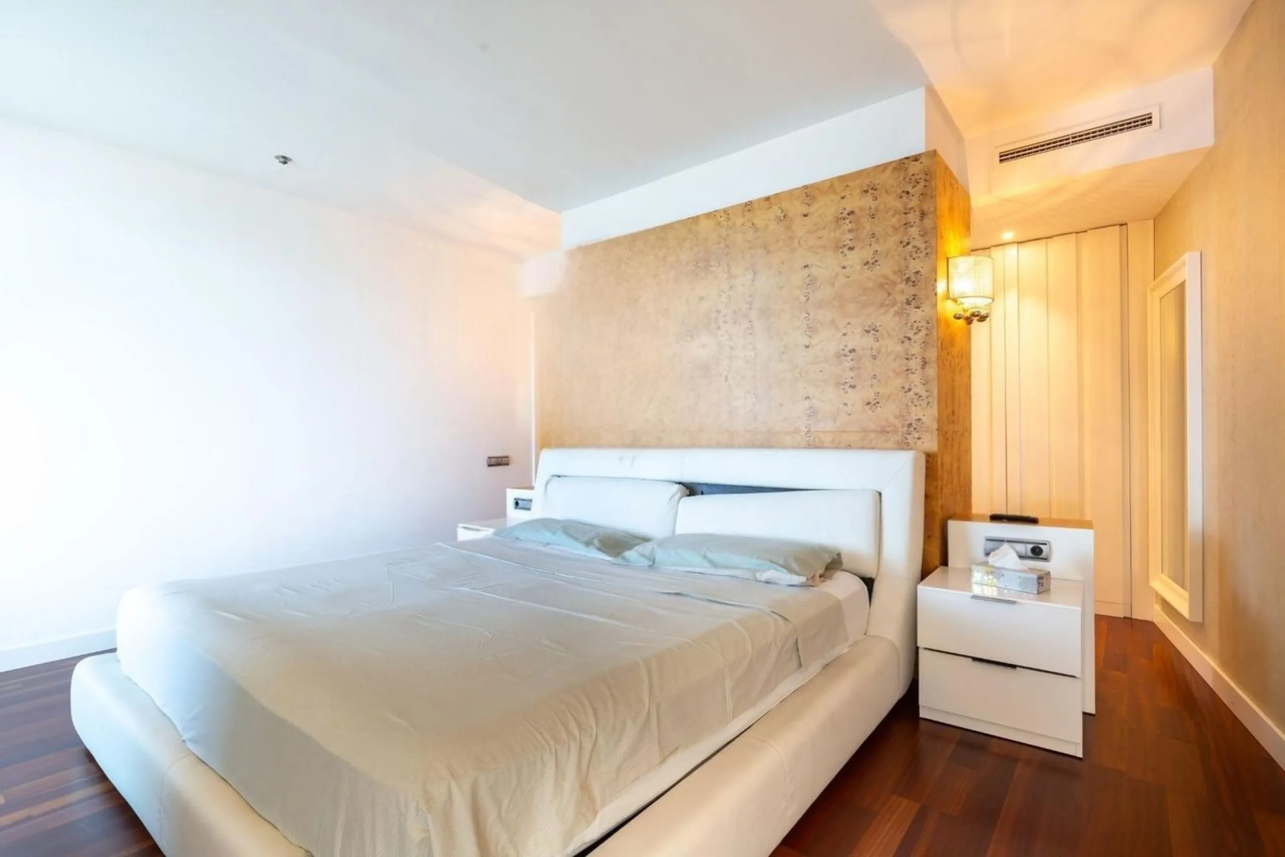Elegant sea-view apartment in Diagonal Mar, Barcelona