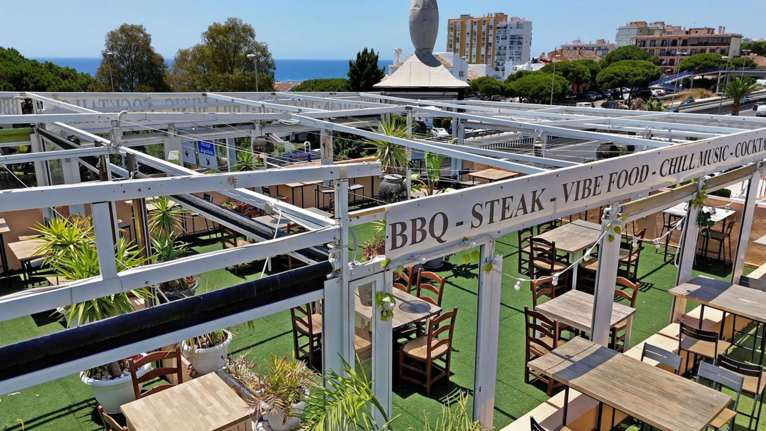 Fantastic Restaurant for Sale with Panoramic Views in a Sought-After Area