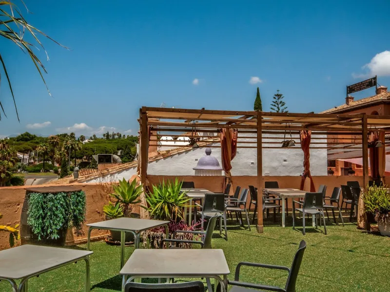 Fantastic Restaurant for Sale with Panoramic Views in a Sought-After Area