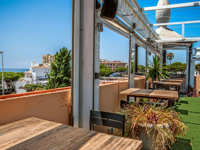 Fantastic Restaurant for Sale with Panoramic Views in a Sought-After Area