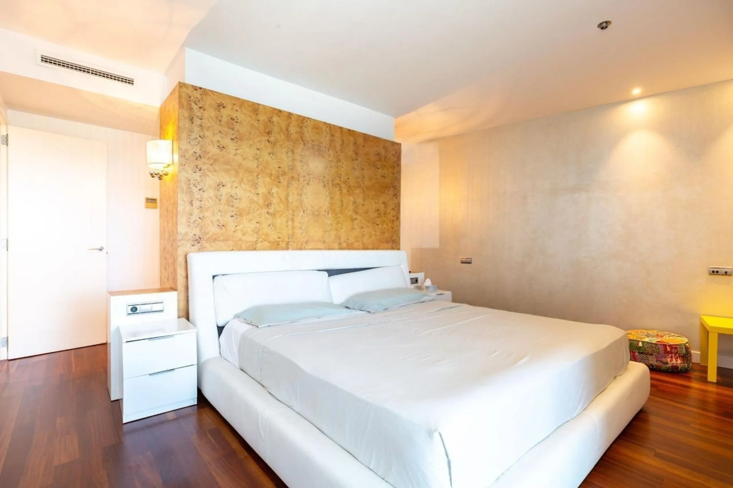 Elegant sea-view apartment in Diagonal Mar, Barcelona