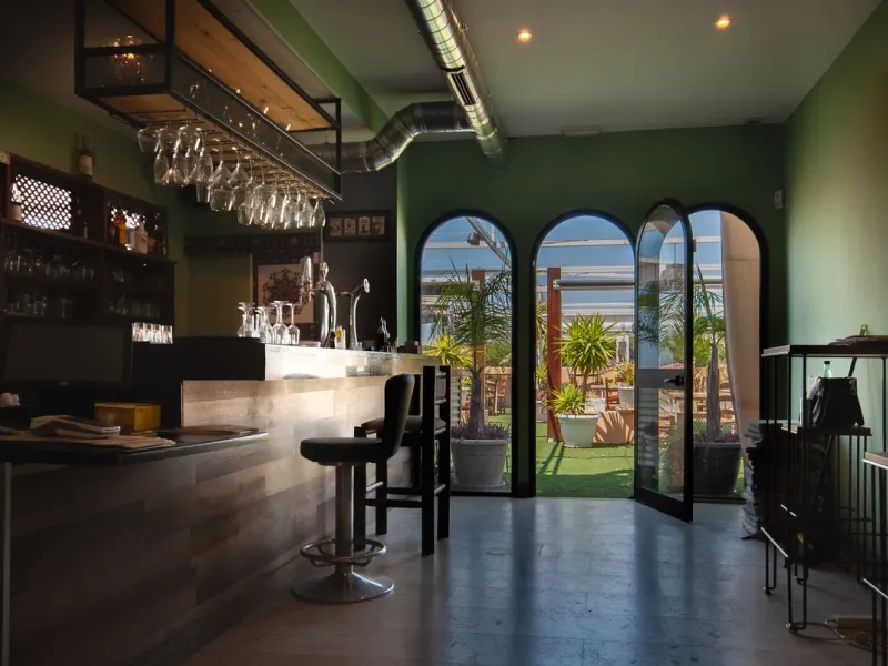 Fantastic Restaurant for Sale with Panoramic Views in a Sought-After Area