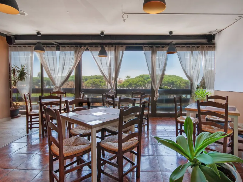 Fantastic Restaurant for Sale with Panoramic Views in a Sought-After Area
