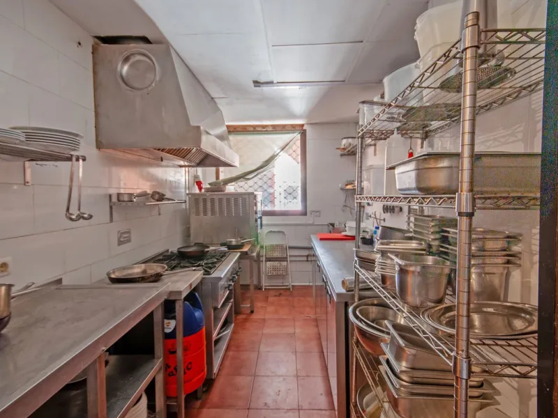 Fantastic Restaurant for Sale with Panoramic Views in a Sought-After Area