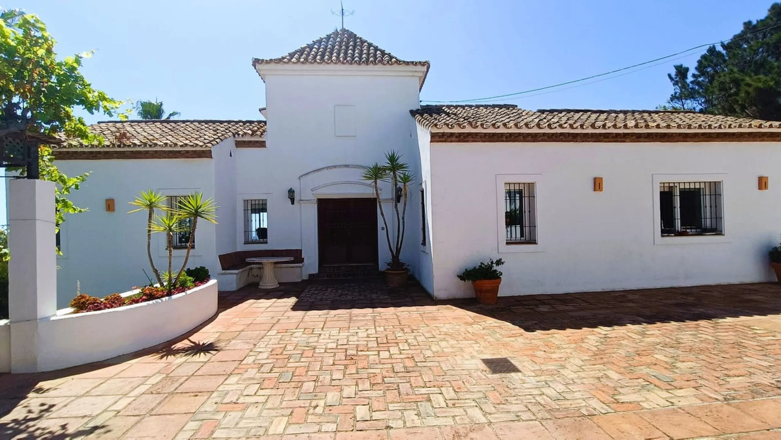 Classical Villa with Stunning Sea Views in La Paloma, Manilva