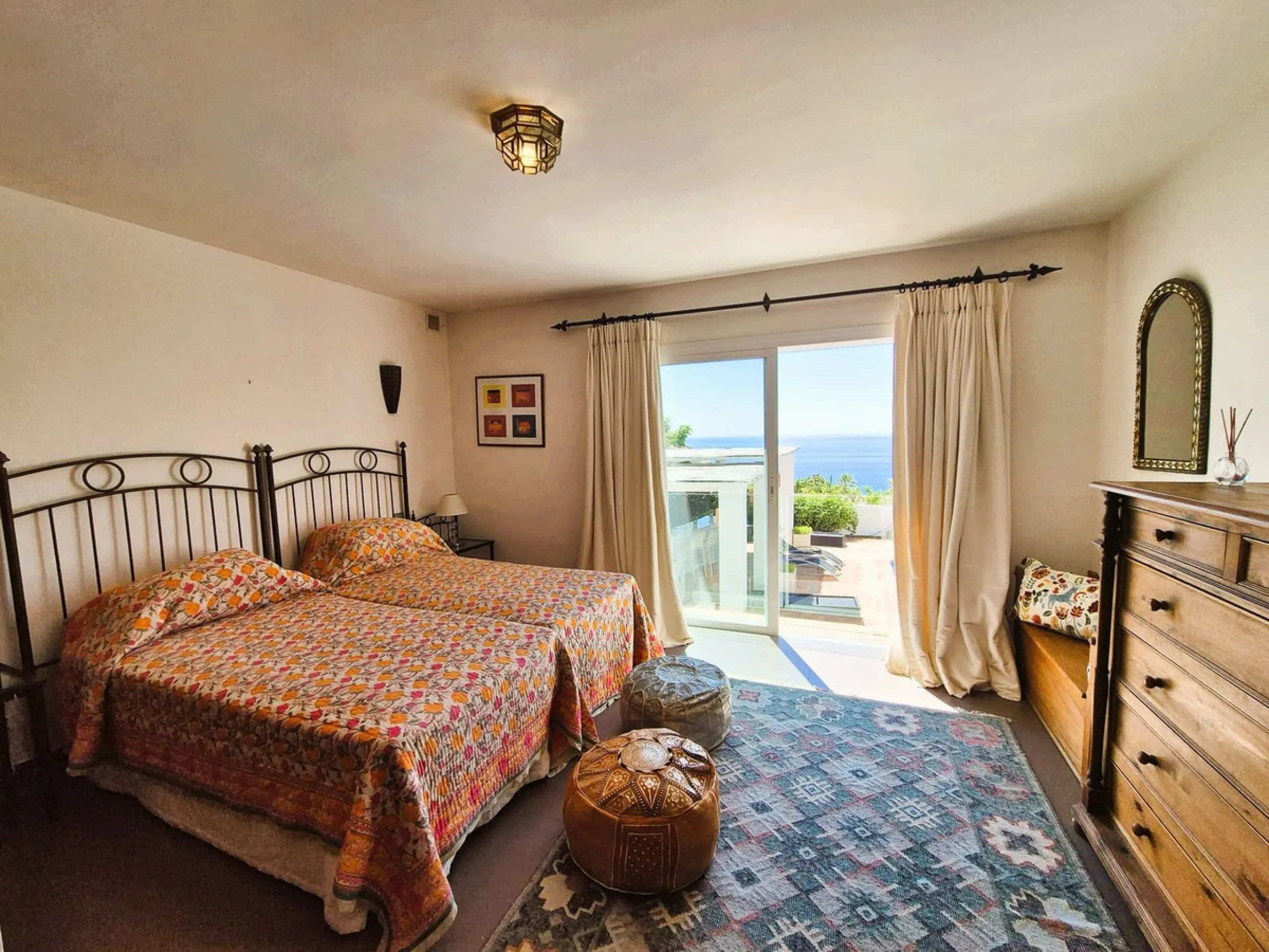 Classical Villa with Stunning Sea Views in La Paloma, Manilva