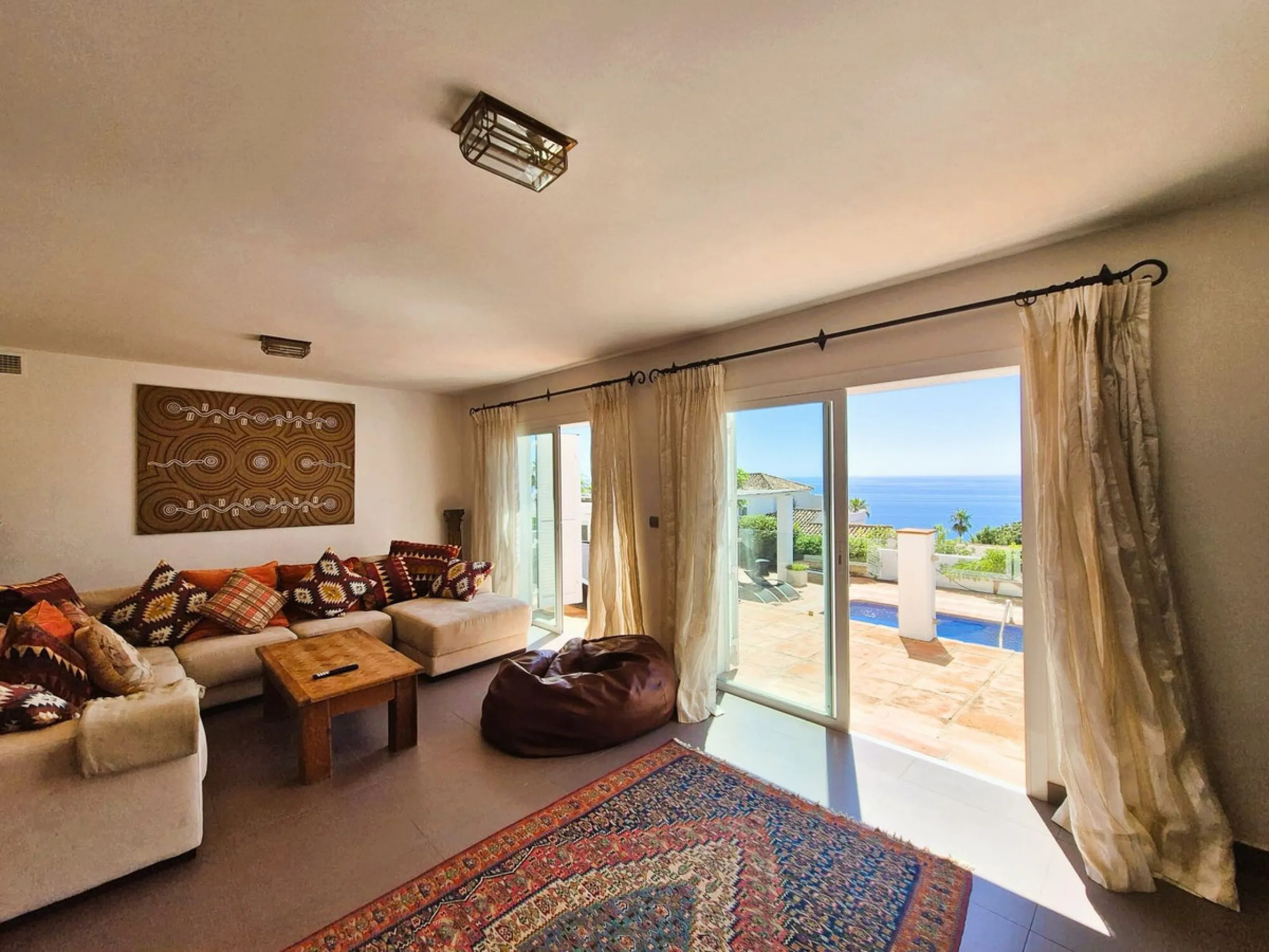Classical Villa with Stunning Sea Views in La Paloma, Manilva