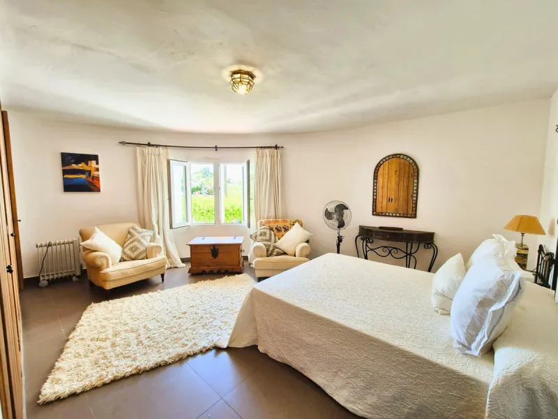 Classical Villa with Stunning Sea Views in La Paloma, Manilva