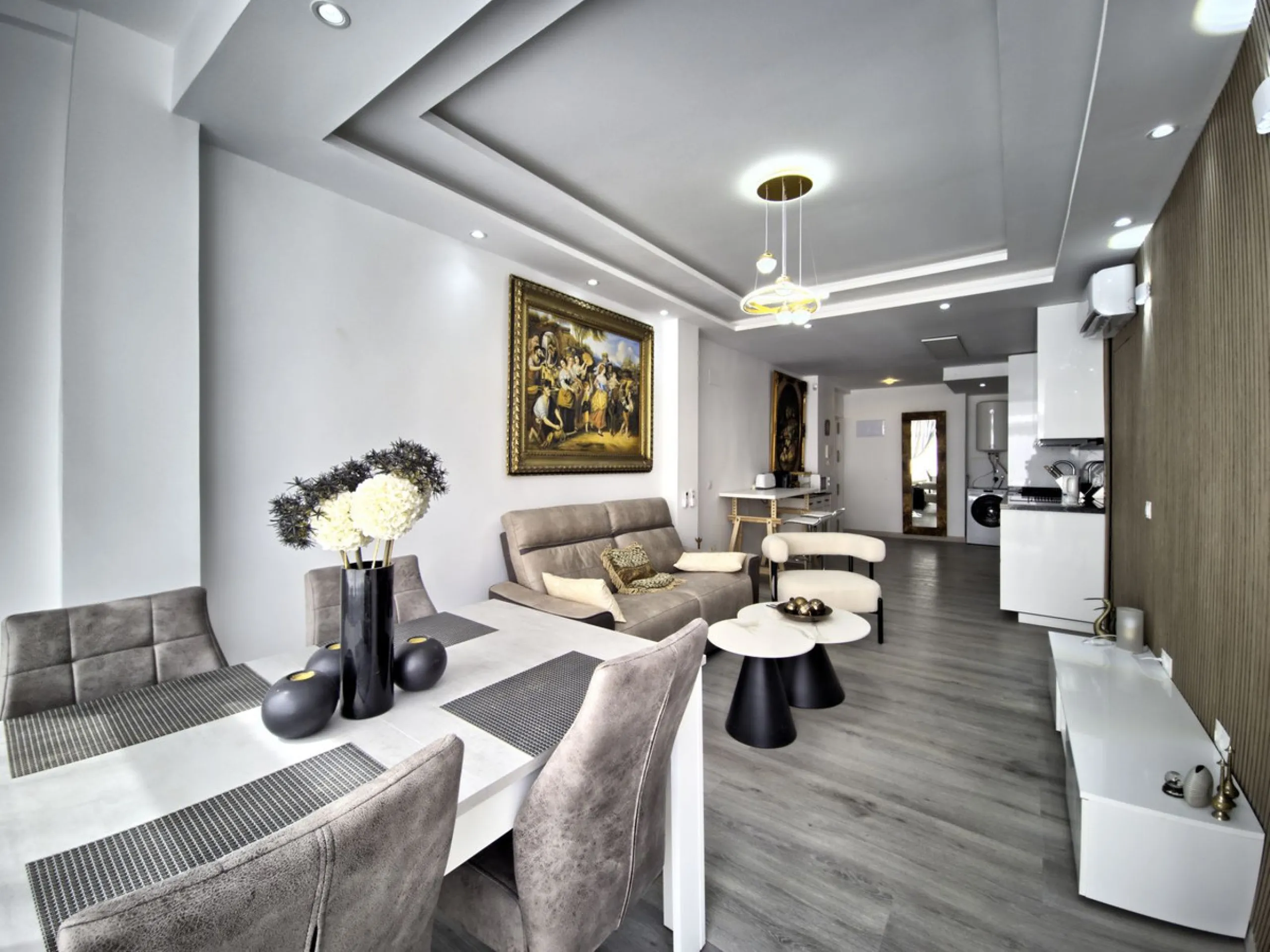 This beautifully renovated and fully furnished 2-bedroom apartment offers a rare blend of modern comfortand unbeatable location. The apartment features two spacious bedrooms with brand-new furnishings, a bright open-plan living area, a fully equipped smar