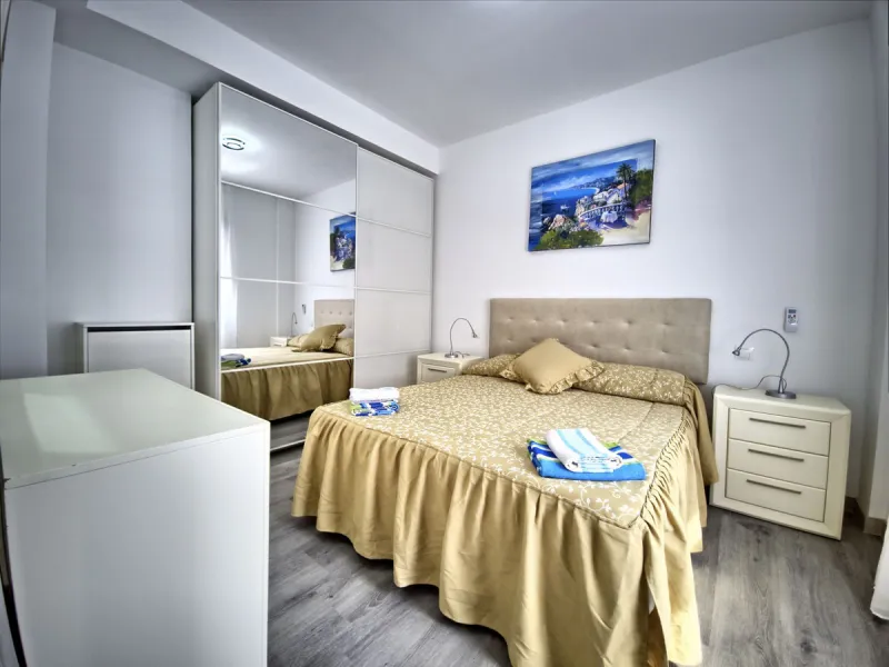 This beautifully renovated and fully furnished 2-bedroom apartment offers a rare blend of modern comfortand unbeatable location. The apartment features two spacious bedrooms with brand-new furnishings, a bright open-plan living area, a fully equipped smar