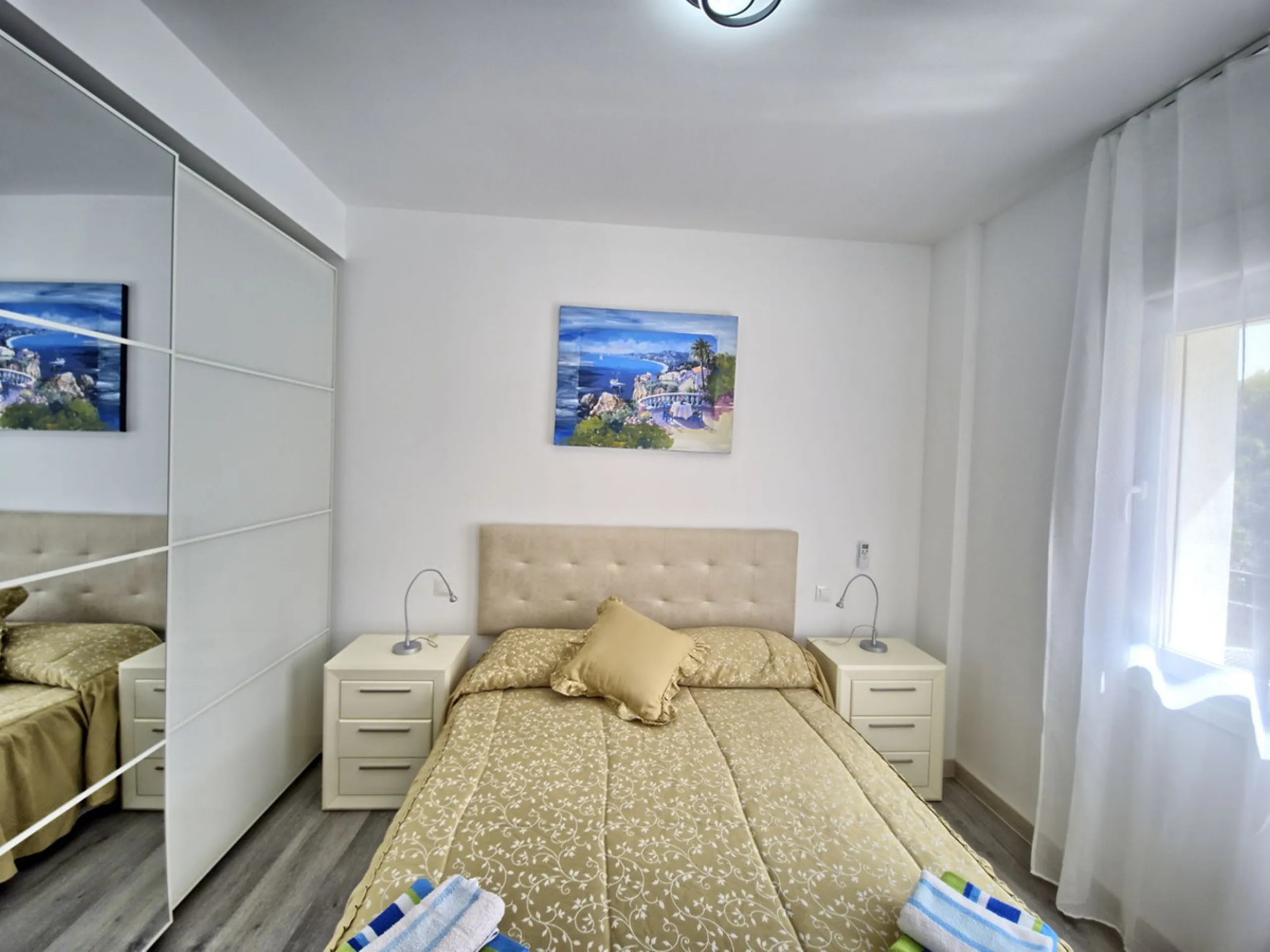 This beautifully renovated and fully furnished 2-bedroom apartment offers a rare blend of modern comfortand unbeatable location. The apartment features two spacious bedrooms with brand-new furnishings, a bright open-plan living area, a fully equipped smar
