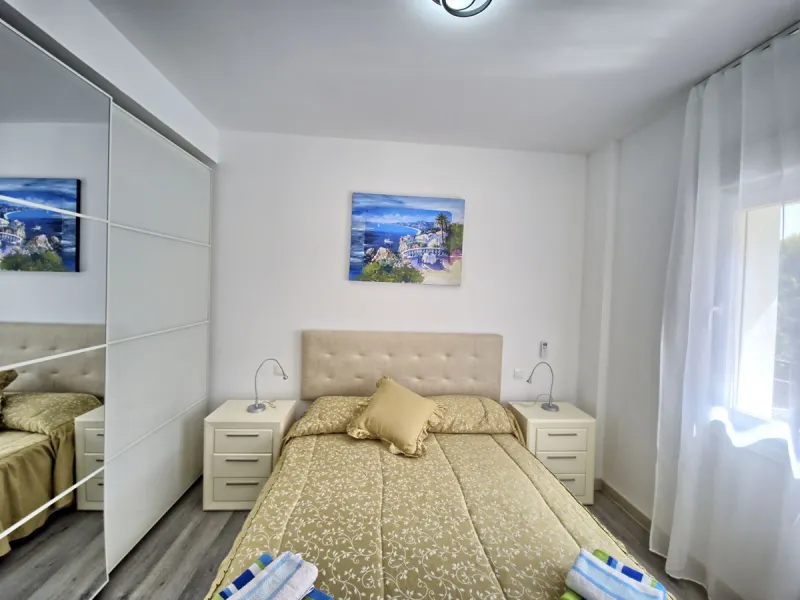 This beautifully renovated and fully furnished 2-bedroom apartment offers a rare blend of modern comfortand unbeatable location. The apartment features two spacious bedrooms with brand-new furnishings, a bright open-plan living area, a fully equipped smar