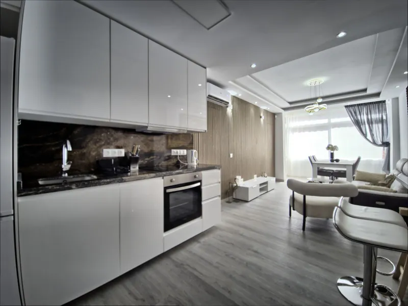 This beautifully renovated and fully furnished 2-bedroom apartment offers a rare blend of modern comfortand unbeatable location. The apartment features two spacious bedrooms with brand-new furnishings, a bright open-plan living area, a fully equipped smar
