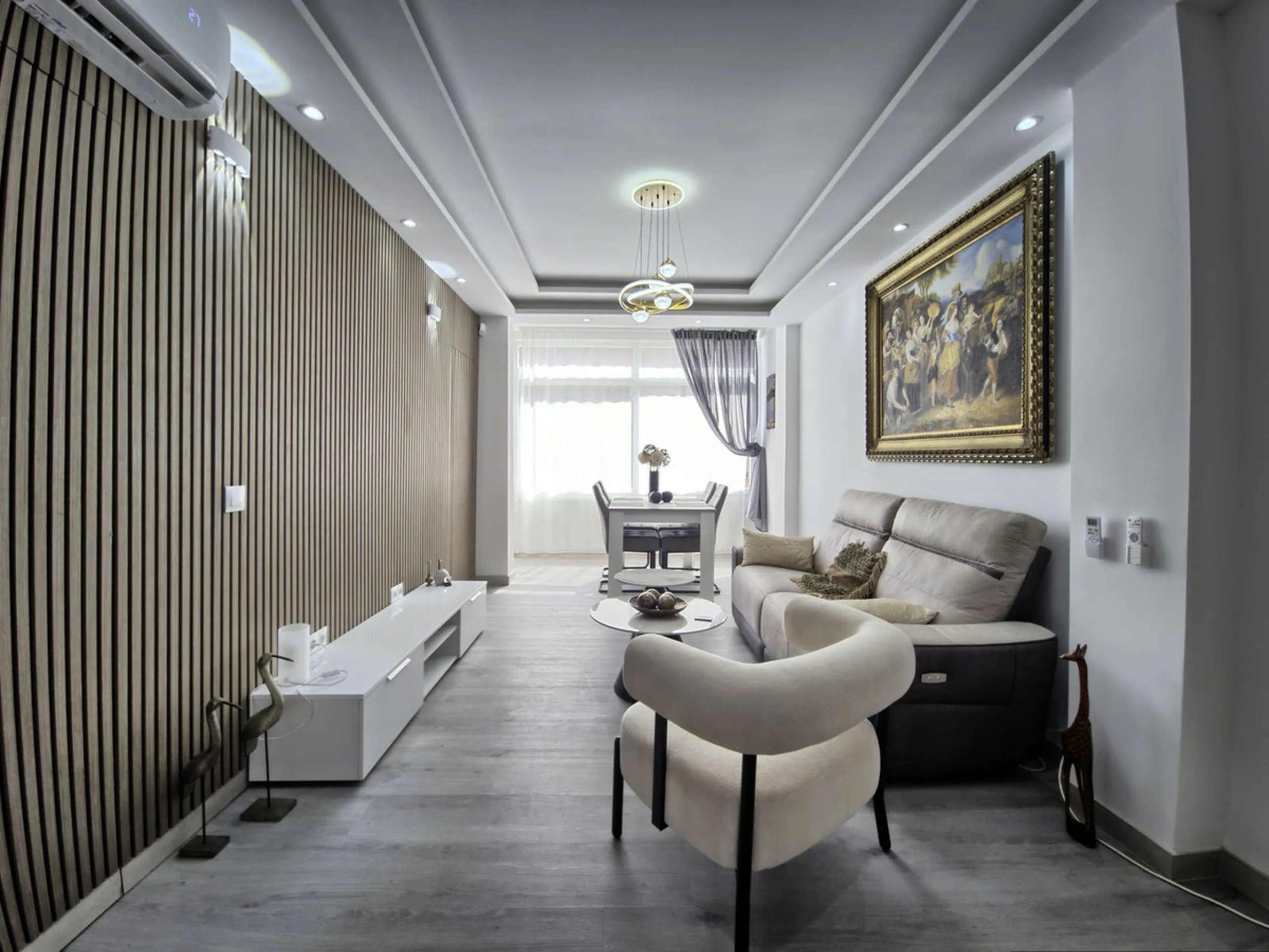 This beautifully renovated and fully furnished 2-bedroom apartment offers a rare blend of modern comfortand unbeatable location. The apartment features two spacious bedrooms with brand-new furnishings, a bright open-plan living area, a fully equipped smar