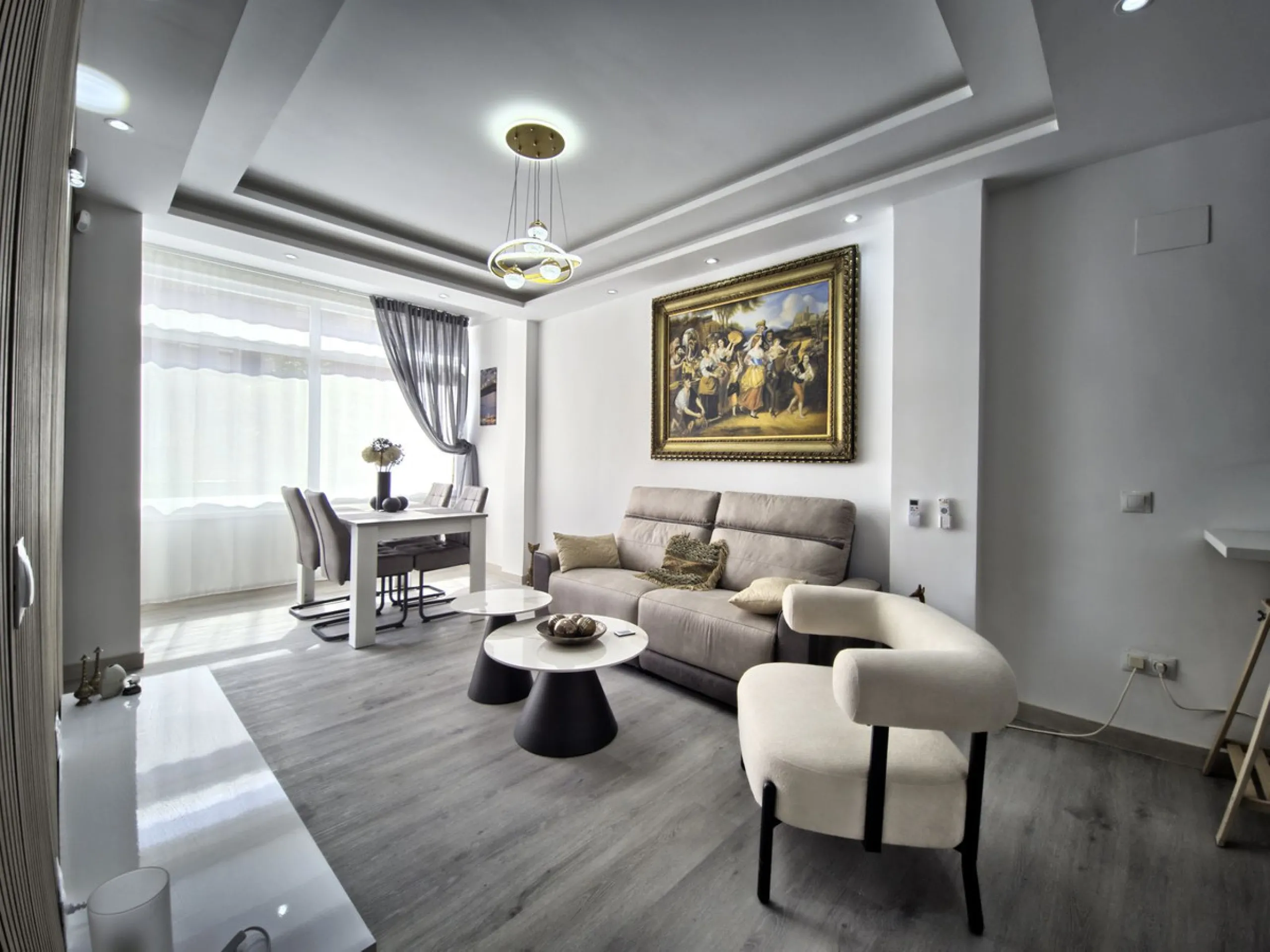 This beautifully renovated and fully furnished 2-bedroom apartment offers a rare blend of modern comfortand unbeatable location. The apartment features two spacious bedrooms with brand-new furnishings, a bright open-plan living area, a fully equipped smar