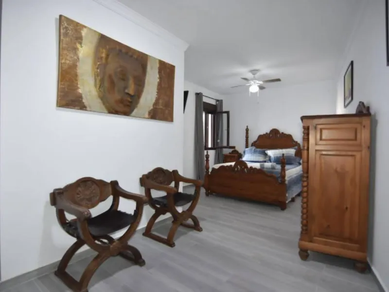  Fabulous and Lucrative Small Holiday Rental Apartment Business for sale in Ronda
