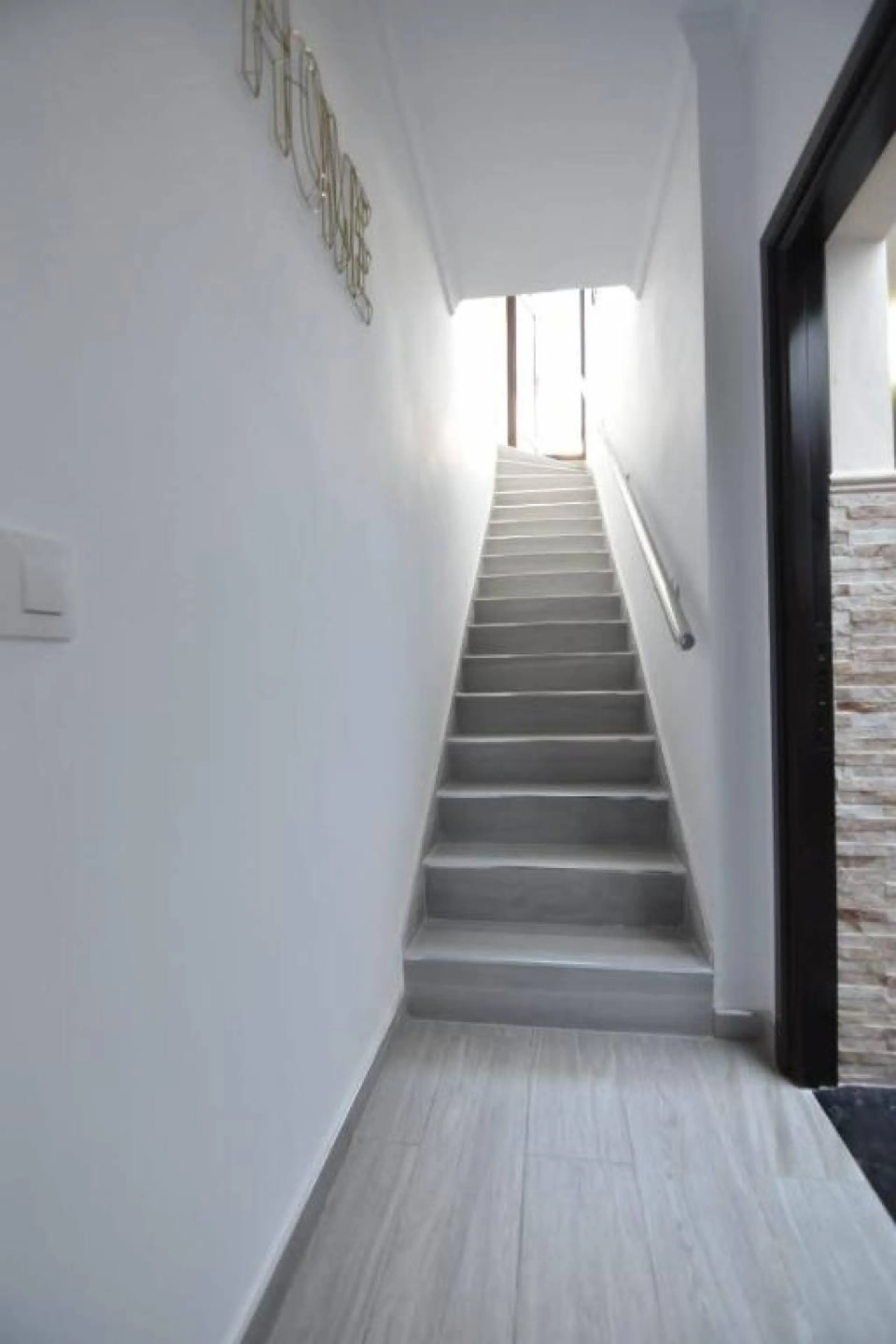  Fabulous and Lucrative Small Holiday Rental Apartment Business for sale in Ronda
