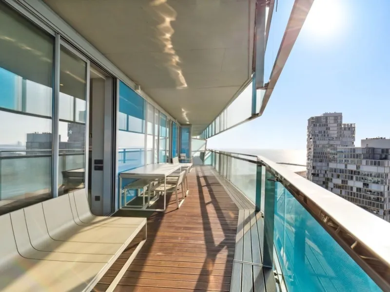 Exclusive apartment with panoramic sea views in Diagonal Mar, Barcelona