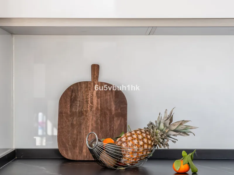House - Detached Villa в продаже в Fuengirola, Málaga. В доме 5 спален и 6 ванных комнат. Площадь дома 312 м². Площадь участка 466 м²