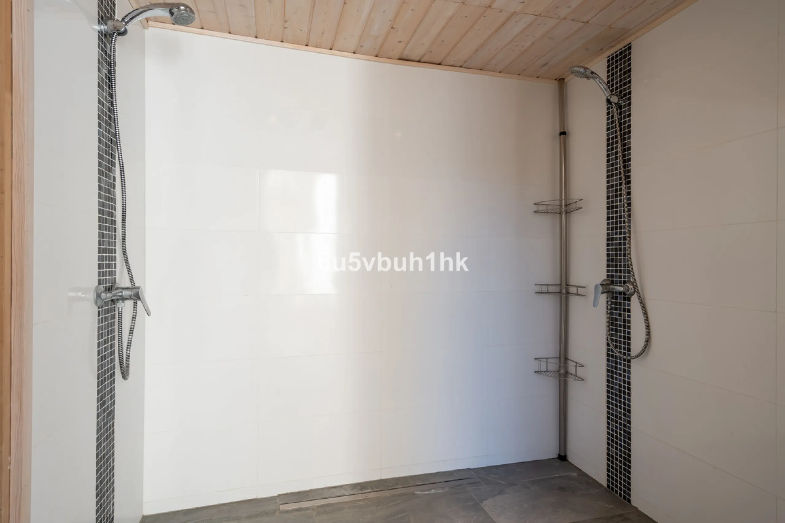 House - Detached Villa в продаже в Fuengirola, Málaga. В доме 5 спален и 6 ванных комнат. Площадь дома 312 м². Площадь участка 466 м²