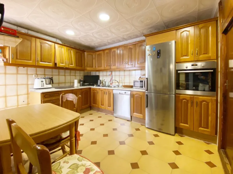 Family townhouse located in Marbella's old town, just a few meters from Plaza de Los Naranjos.
