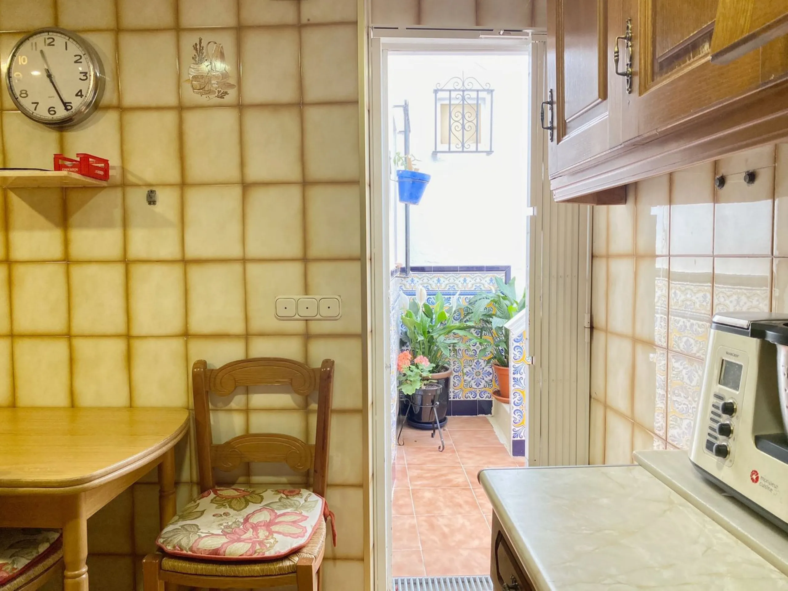 Family townhouse located in Marbella's old town, just a few meters from Plaza de Los Naranjos.
