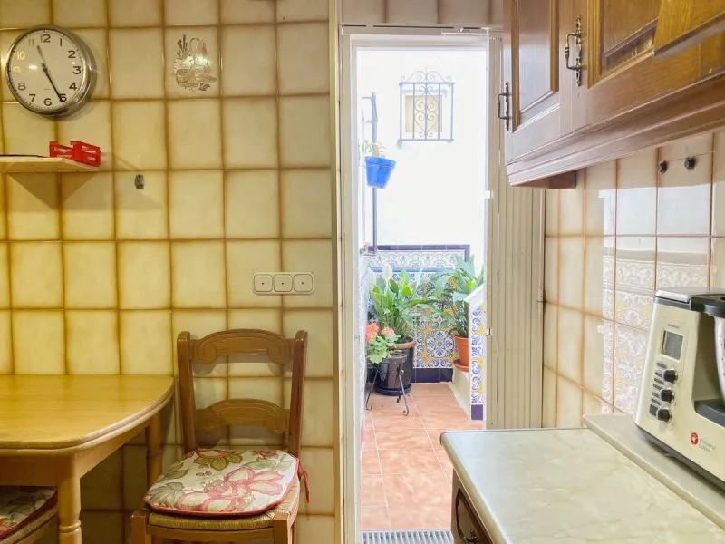 Family townhouse located in Marbella's old town, just a few meters from Plaza de Los Naranjos.