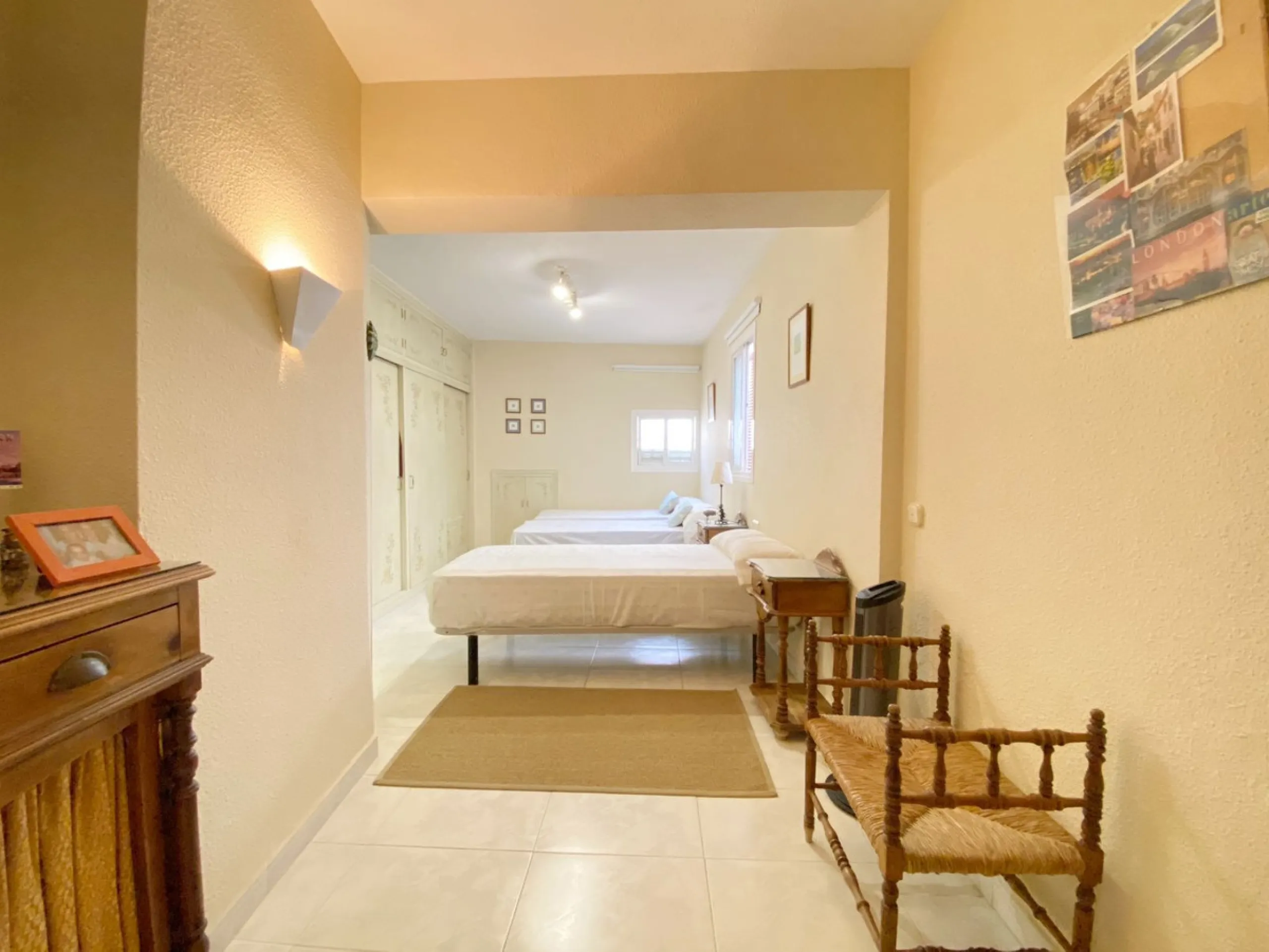 Family townhouse located in Marbella's old town, just a few meters from Plaza de Los Naranjos.