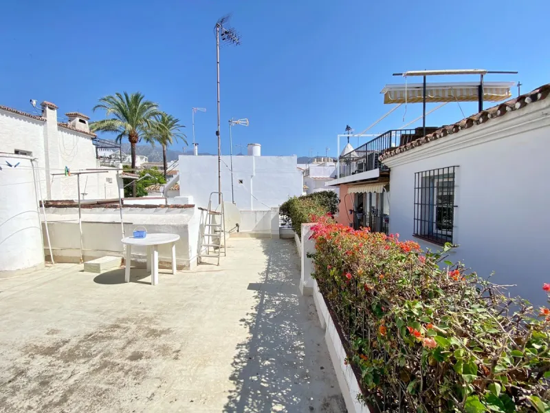 Family townhouse located in Marbella's old town, just a few meters from Plaza de Los Naranjos.