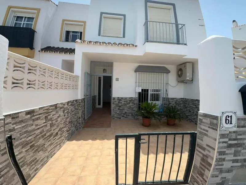 Townhouse in Manilva – Enjoy peace and style on the Costa del Sol