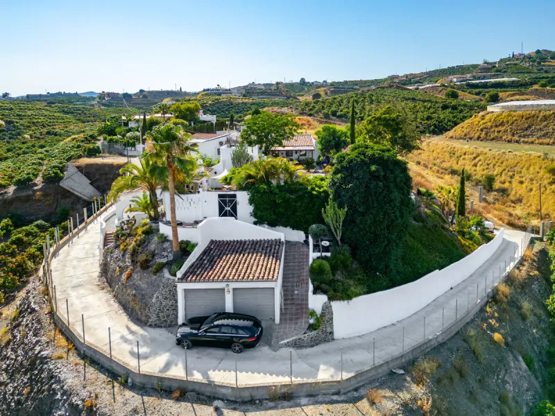 Unique opportunity in Almayate Costa, ideal for B&B or yoga retreats
