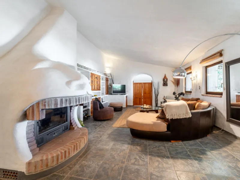 Unique opportunity in Almayate Costa, ideal for B&B or yoga retreats