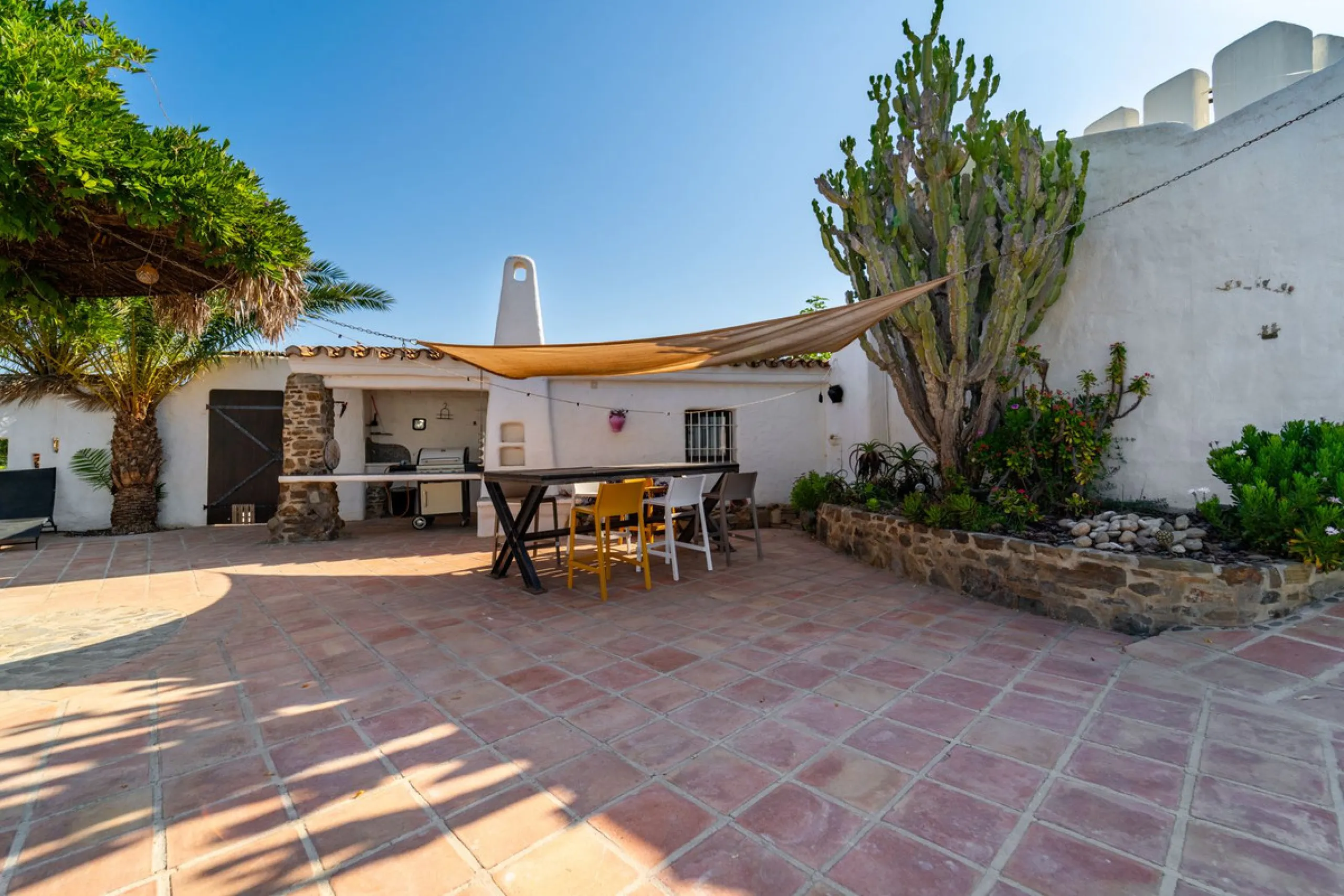 Unique opportunity in Almayate Costa, ideal for B&B or yoga retreats