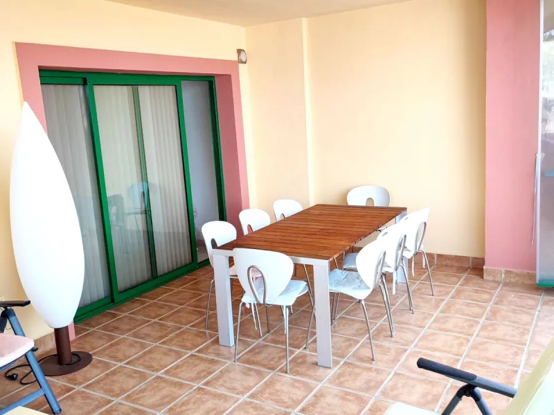 Large duplex penthouse with sea views and south facing orientation less than one kilometer from the beach.