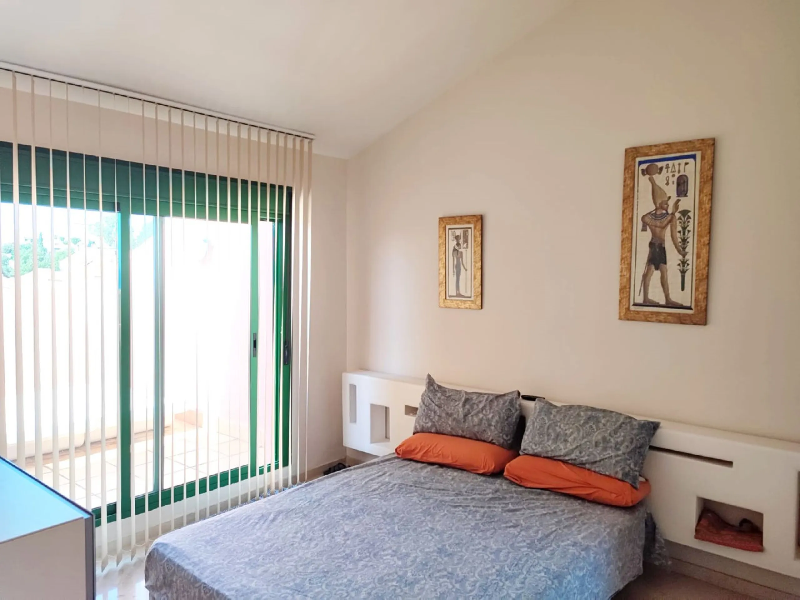 Large duplex penthouse with sea views and south facing orientation less than one kilometer from the beach.