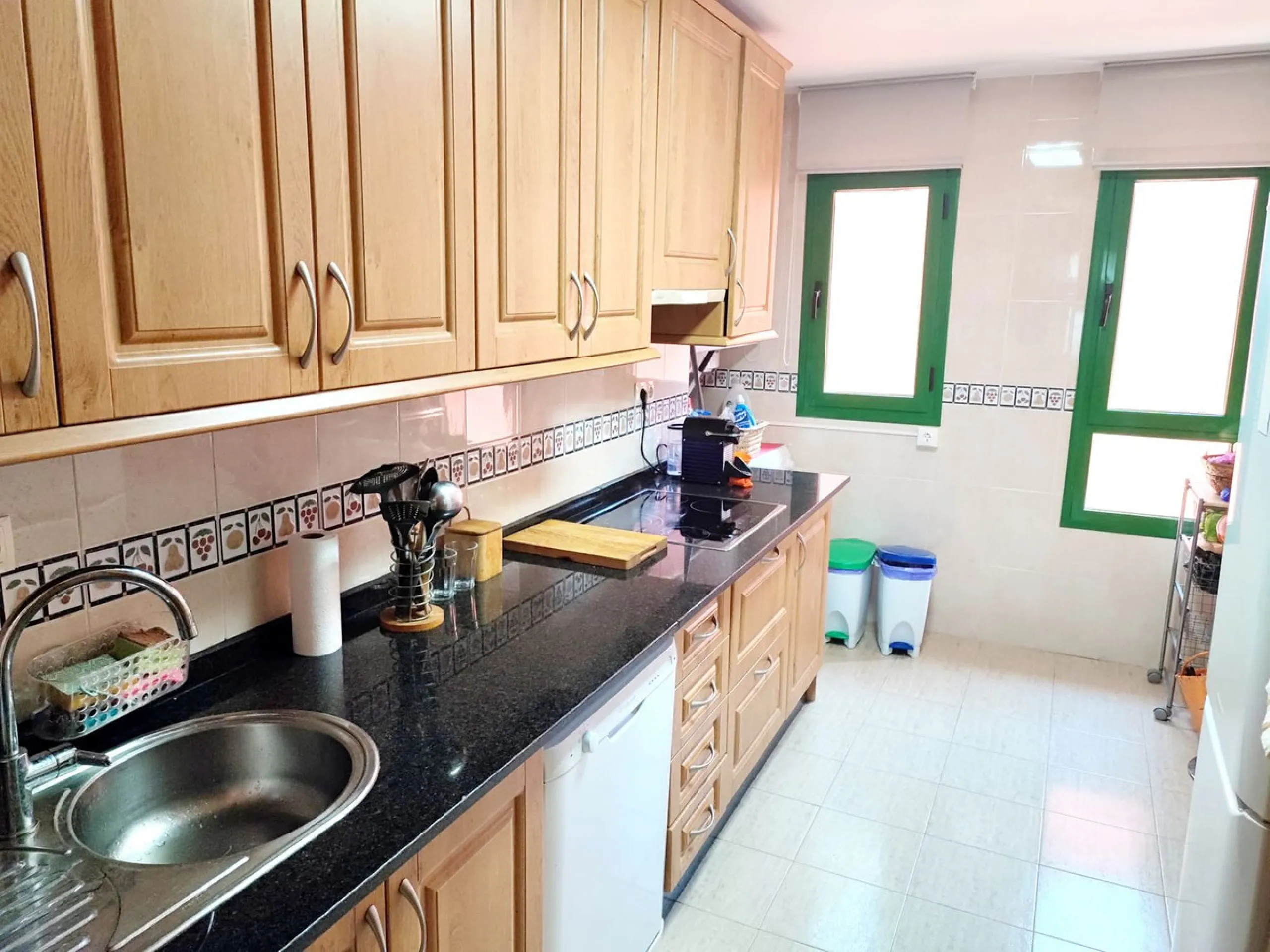 Large duplex penthouse with sea views and south facing orientation less than one kilometer from the beach.