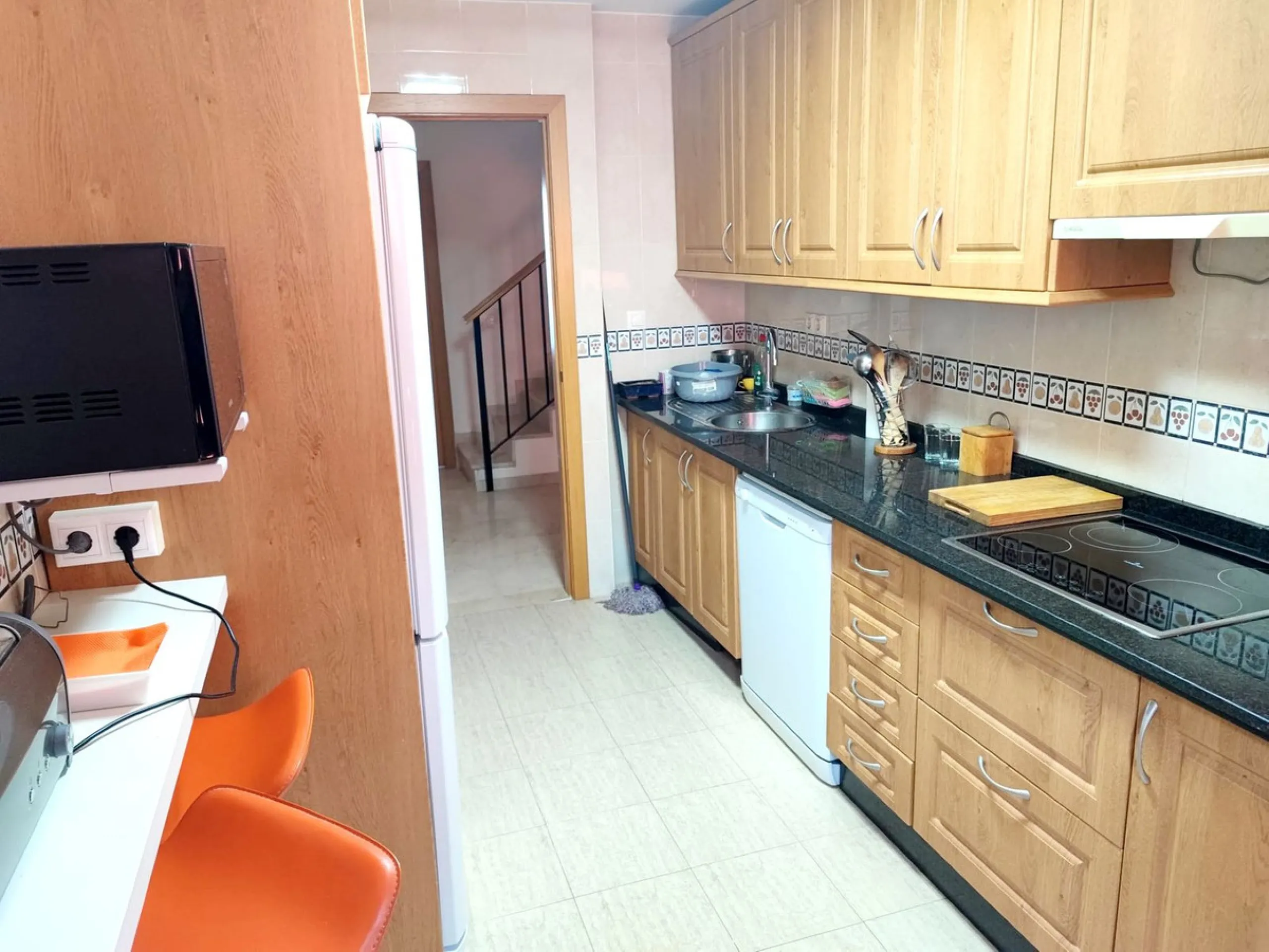 Large duplex penthouse with sea views and south facing orientation less than one kilometer from the beach.