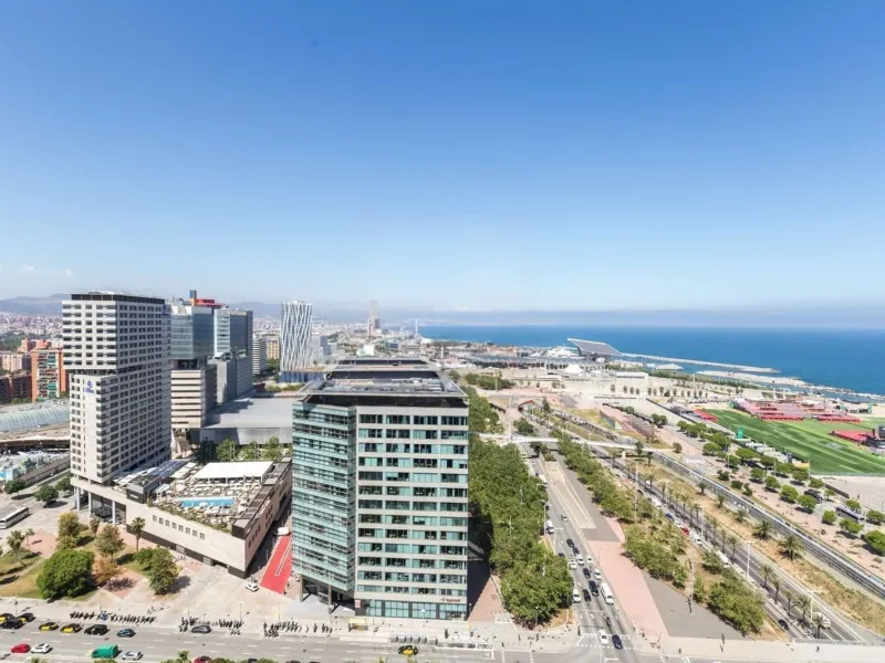 Exclusivo apartamento en primera línea de mar en Diagonal Mar, Barcelona