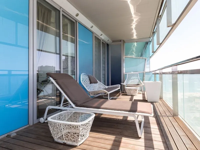Exclusivo apartamento en primera línea de mar en Diagonal Mar, Barcelona