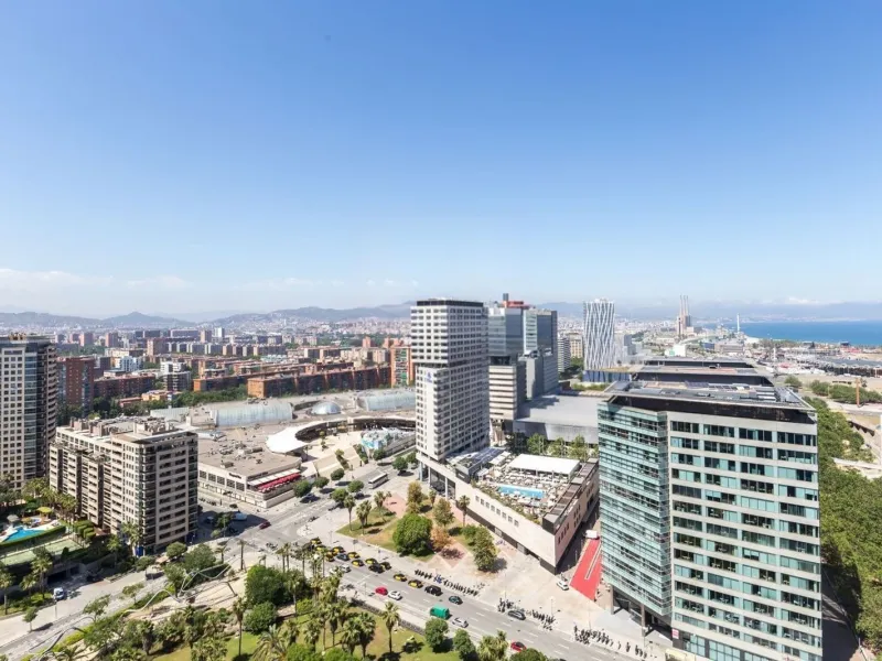 Exclusivo apartamento en primera línea de mar en Diagonal Mar, Barcelona