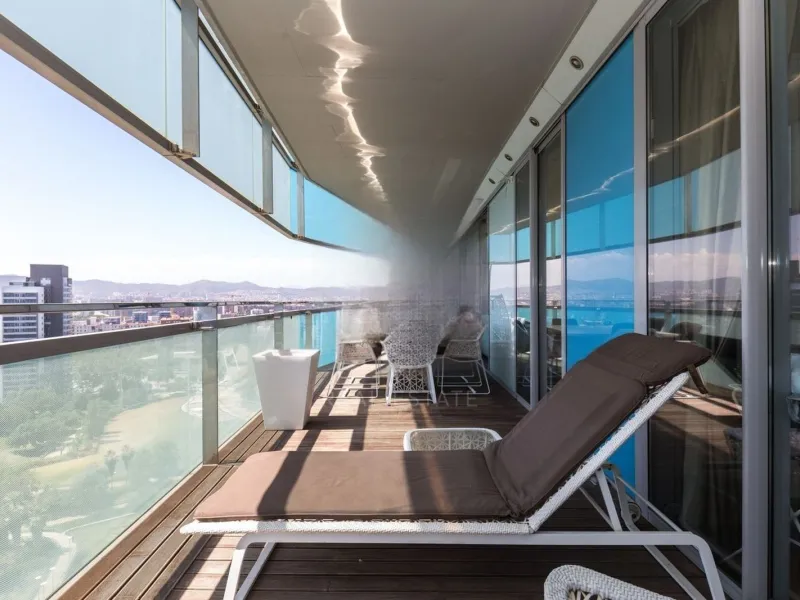 Exclusivo apartamento en primera línea de mar en Diagonal Mar, Barcelona