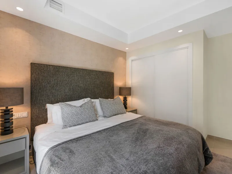 This fully renovated 3-bedroom, 2.5 -bathroom townhouse in La Quinta Hills blends Scandinavian design with Mediterranean warmth, creating a sophisticated and functional home in one of Benahavís' most desirable gated communities.
