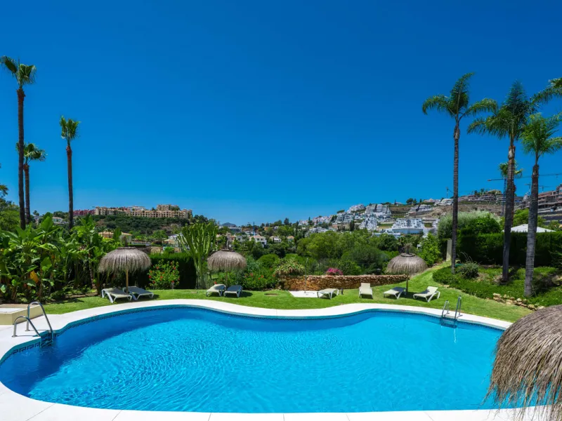 This fully renovated 3-bedroom, 2.5 -bathroom townhouse in La Quinta Hills blends Scandinavian design with Mediterranean warmth, creating a sophisticated and functional home in one of Benahavís' most desirable gated communities.
