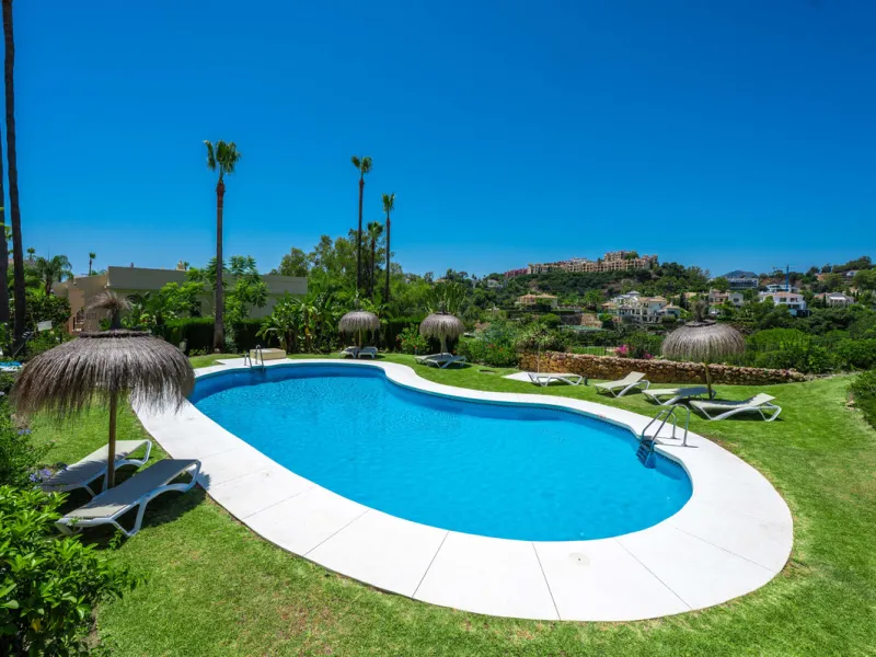 This fully renovated 3-bedroom, 2.5 -bathroom townhouse in La Quinta Hills blends Scandinavian design with Mediterranean warmth, creating a sophisticated and functional home in one of Benahavís' most desirable gated communities.