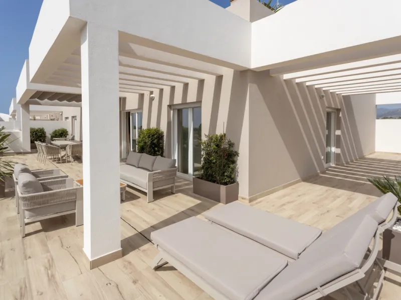 Discover modern coastal living in Apartment Albatros, a south-facing four-bedroom penthouse in the heart of La Campana. This bright and spacious home features two elegant bathrooms, an open-plan living and dining area, and a fully equipped kitchen with hi